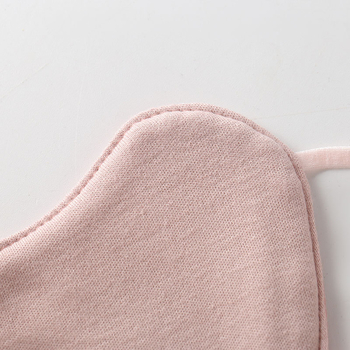 Ziema siltā maska ārpus telpām riteņbraukšanai, modelis A80-KM, vācu samta audums, putekļu aizsardzība, ģeometrisks raksts, maska ar karājamiem ausīm