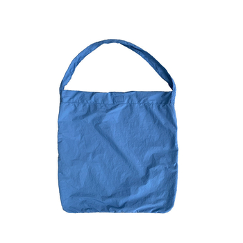 Sieviešu bucket soma, neilons ar kanvas tekstūru, vertikāla kvadrāta forma, Velcro aizdare, iekšējā atsešķa telefona kabata, viena pleca siksna, ikdienas lietošanai