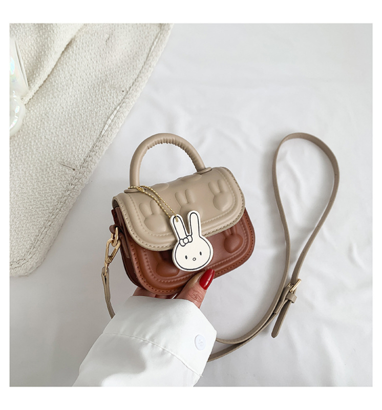 PU pečių rankinė su triušio reljefu, kvadratinė forma, korėjietiškas stilius, vasara 2023