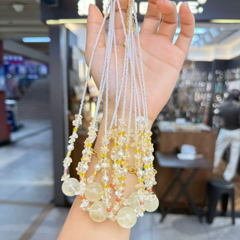 Természetes kristály nyaklánc, zodiákus alakú medál, reguláris lánc, kínai stílus (természetes kristály; kristály medál; reguláris lánc; zodiákus alak; kínai stílus)