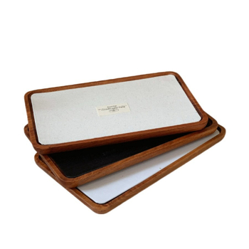 Masivus medžio papuošalų demonstravimo padėklas karoliai ir apyrankėms su veliūrine įdėkle — aukštos klasės stilius, 2024 rudens leidimas