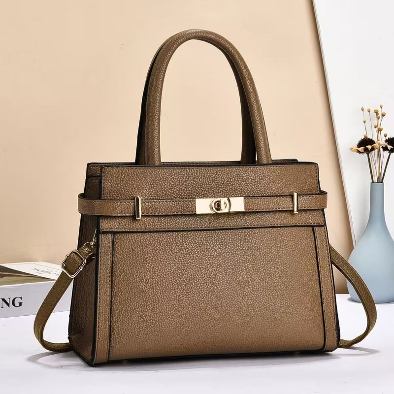 PU kožna crossbody torba, horizontalni četvrtasti oblik, zatvarač, velika kapaciteta, unutarnji džepovi (zip, telefon, dokumenti), gradski stil, ljeto 2025