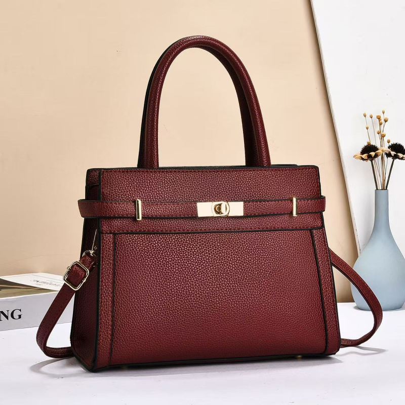 PU kožna crossbody torba, horizontalni četvrtasti oblik, zatvarač, velika kapaciteta, unutarnji džepovi (zip, telefon, dokumenti), gradski stil, ljeto 2025
