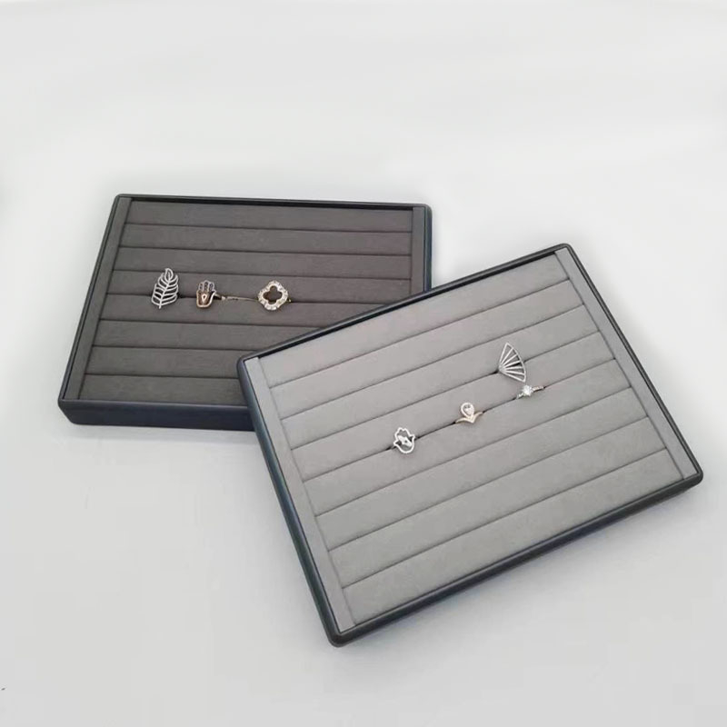 Juvelyrinių parodų rinkinys – mikropluoštas, vienas sluoksnis, sujungimo dizainas, karoliai plokštė/pendanto plokštė, žiedų dėklas