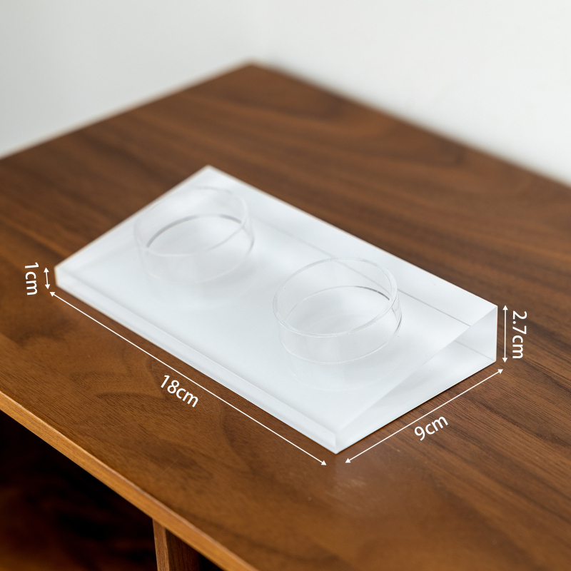 Akrilo apyrankių demonstravimo stovas, aukštos kokybės, akrilo konstrukcija, purškiamo plastiko apdaila, 2025 m. ruduo