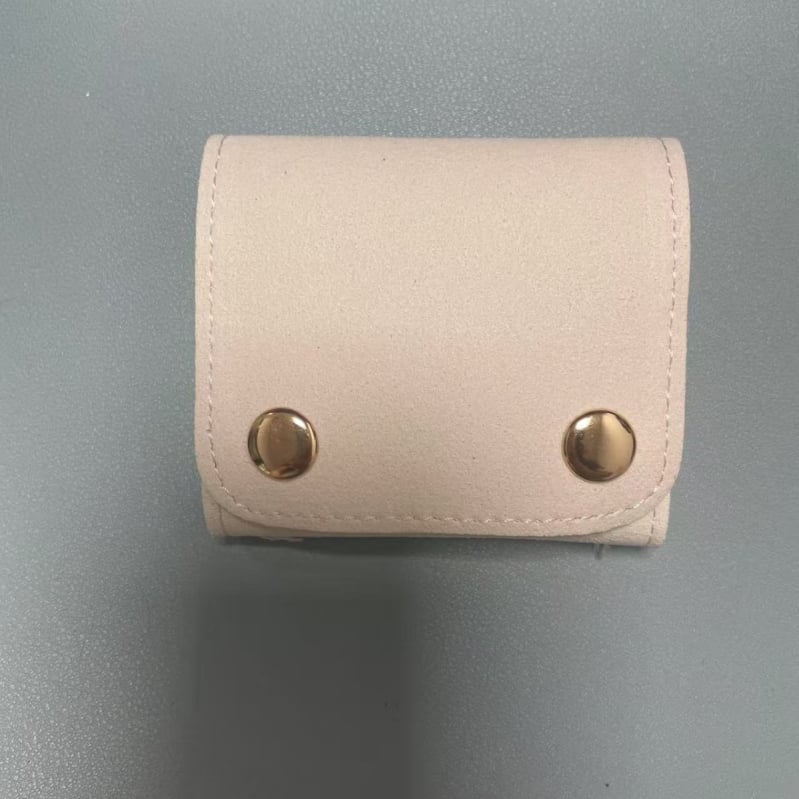 Geantă portabilă de depozitare pentru bijuterii din piele PU, cu design în 3 straturi pentru brățări, inele și cercei – protecție împotriva prafului, umezelii și oxidării