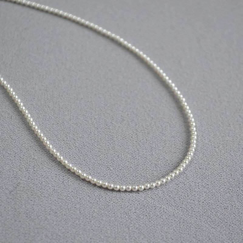 Ogrlica s umjetnim perlama, ručna izrada, Miya Sophia Jewelry, lanac od perli, elegantan stil.