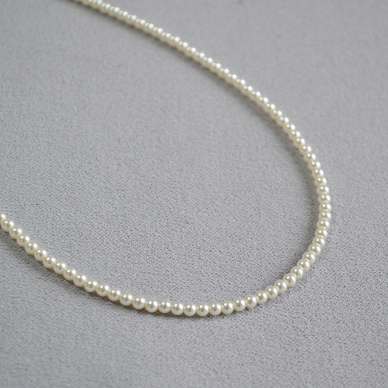 Ogrlica s umjetnim perlama, ručna izrada, Miya Sophia Jewelry, lanac od perli, elegantan stil.