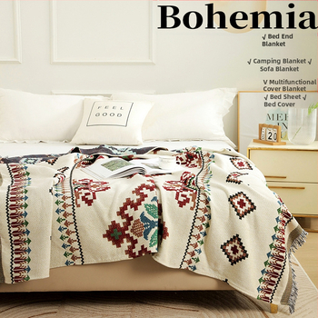 Boheemlase stiiliga polüesterist tekk, hotellistiil