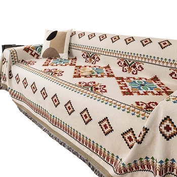 Boheemlase stiiliga polüesterist tekk, hotellistiil