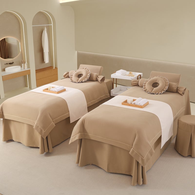 Set patru piese pentru cuvertură din amestec poliester-bumbac, imprimare reactive și vopsire, cusături cu dantelă și quilting