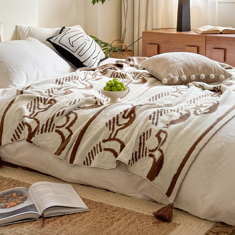 Šiaurietiškas retro megztas pledas — vienos spalvos, keturi metų laikai, stilius: lengvas prabangos įspūdis, medžiaga: vilna/kašmyras