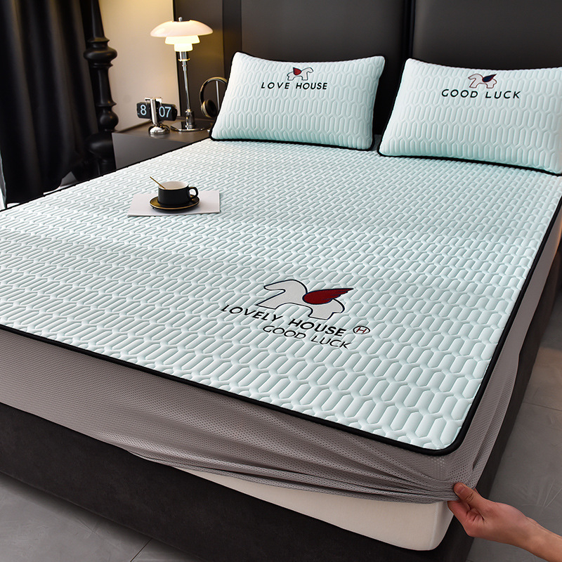 Lateksa gultas pārklājuma komplekts (3 daļas) ar izšuvumu, 5 mm biezums, vasaras stils, mazgāšana mazgājamā mašīnā, dabīgs latekss 80-90%