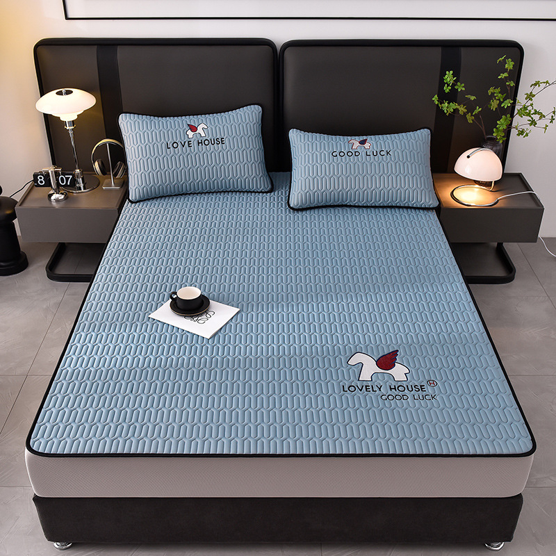 Lateksa gultas pārklājuma komplekts (3 daļas) ar izšuvumu, 5 mm biezums, vasaras stils, mazgāšana mazgājamā mašīnā, dabīgs latekss 80-90%