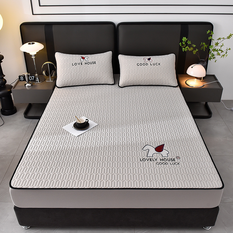 Lateksa gultas pārklājuma komplekts (3 daļas) ar izšuvumu, 5 mm biezums, vasaras stils, mazgāšana mazgājamā mašīnā, dabīgs latekss 80-90%