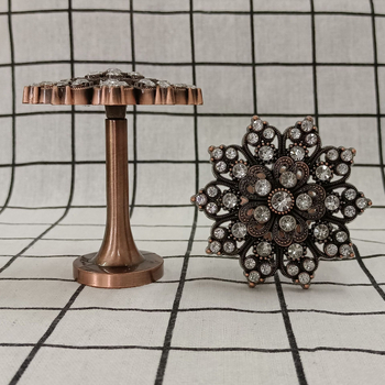 Sniega pārslas formas taisnais aizkaru āķis, cinka sakausējums + rhinestones, modelis Qx--014, piemērots karājamām aizkarēm, iekļauti skrūves un gumijas vāciņi