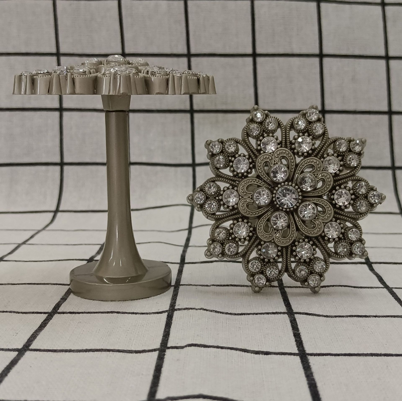 Sniega pārslas formas taisnais aizkaru āķis, cinka sakausējums + rhinestones, modelis Qx--014, piemērots karājamām aizkarēm, iekļauti skrūves un gumijas vāciņi