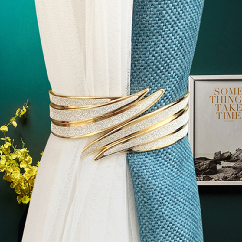 Aizkaru saitītes ar metāla diamanta spārniem un pavasara spraudņiem — Green seedlings, sakausējums, viegls luksusa stils, pielāgojams