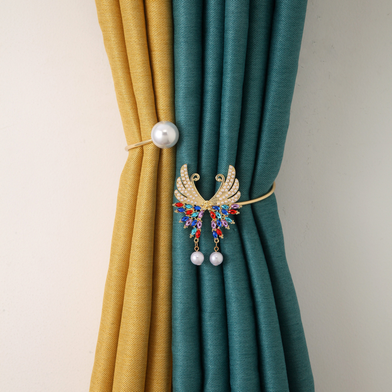 Aizkaru siksnas ar pūkām, tauriņa dizains, kaķa acs akmens, metāls (Materiāls: Metāls; Stils: Amerikas stils; Pielāgojams: Jā; Licencēts savs zīmols: Jā)