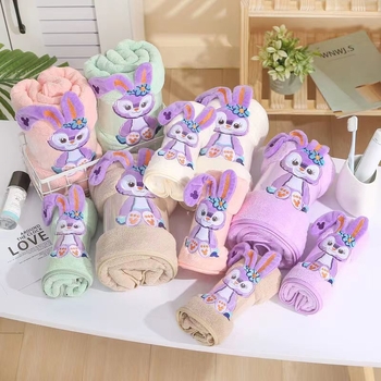 Комплект кърпи за баня от корална плюш, три части, меки и абсорбиращи, 360 г, подаръчна кутия