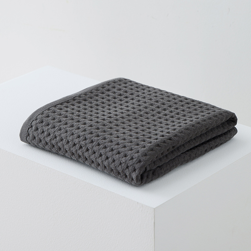 Brien ručnik za kupanje od 100% pamuka, 200–300 g, 40s/2 šuplje pređe, obična tkanina