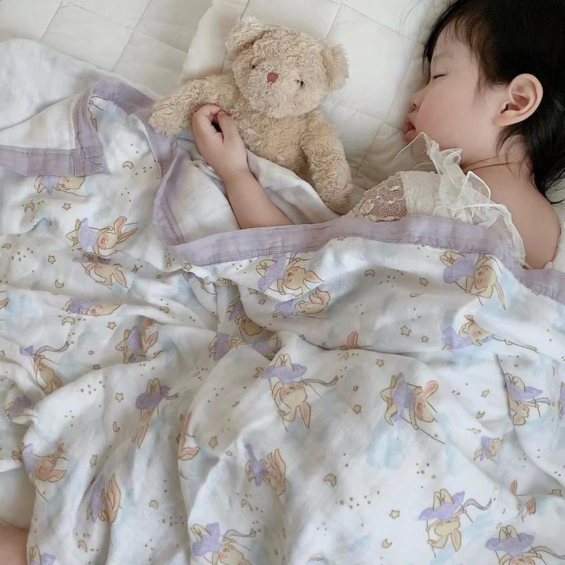 Bērnu segu no bambusa šķiedras, četrslāņu gāze ar multfilmas motīvu, svara zem 300 g, visām sezonām