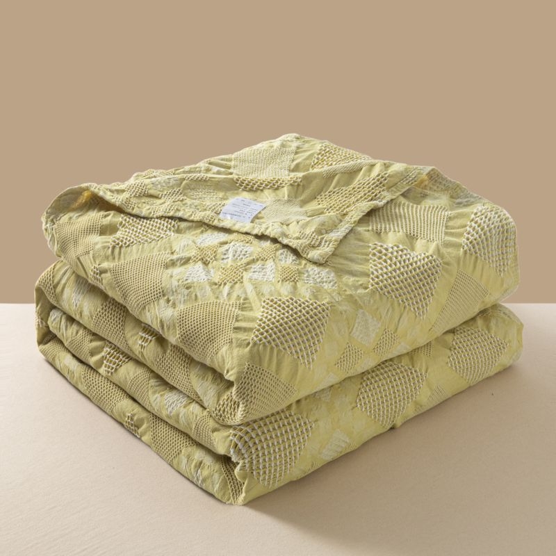 Pamukovo gauzasto ćebe-ručnik od pamuka s hollow jacquard pletenjem; reaktivno bojenje; pogodno za proljeće i jesen; težina 0.55–1.0 kg; jednostavan, moderan stil.