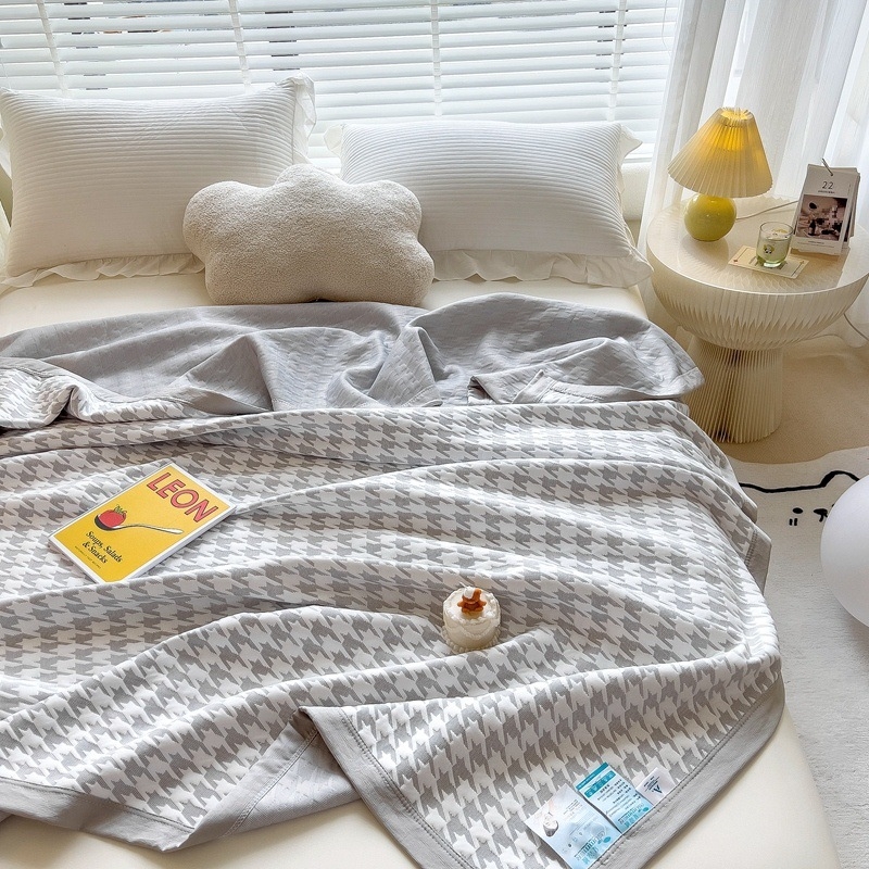 Suvised kerge puuvillane kolmekihiline gazepadja, sojakiud täide, masinapesu