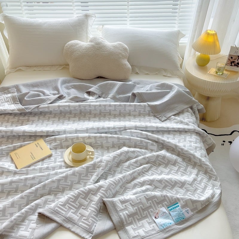 Suvised kerge puuvillane kolmekihiline gazepadja, sojakiud täide, masinapesu