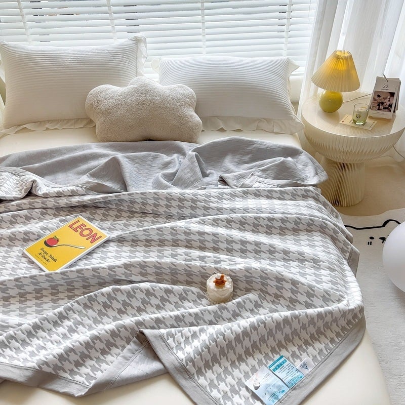 Suvised kerge puuvillane kolmekihiline gazepadja, sojakiud täide, masinapesu