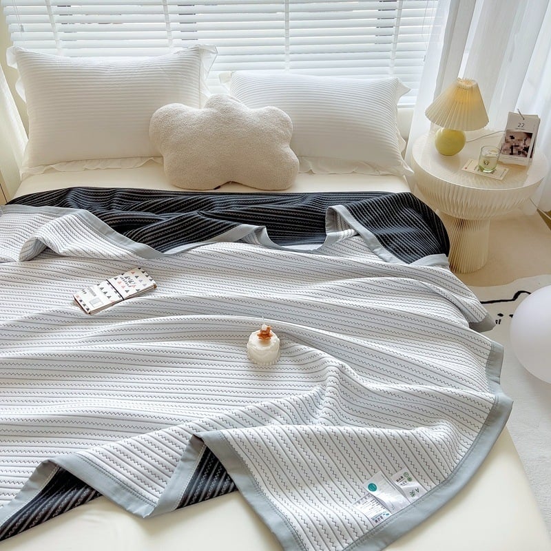 Suvised kerge puuvillane kolmekihiline gazepadja, sojakiud täide, masinapesu