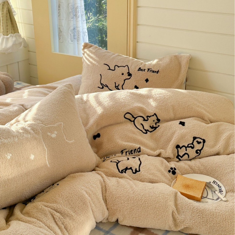 Set de pat din catifea lapte, 4 piese, cu model cartoon animale, 4500–5000 g, iarnă-toamnă, imprimare reactive