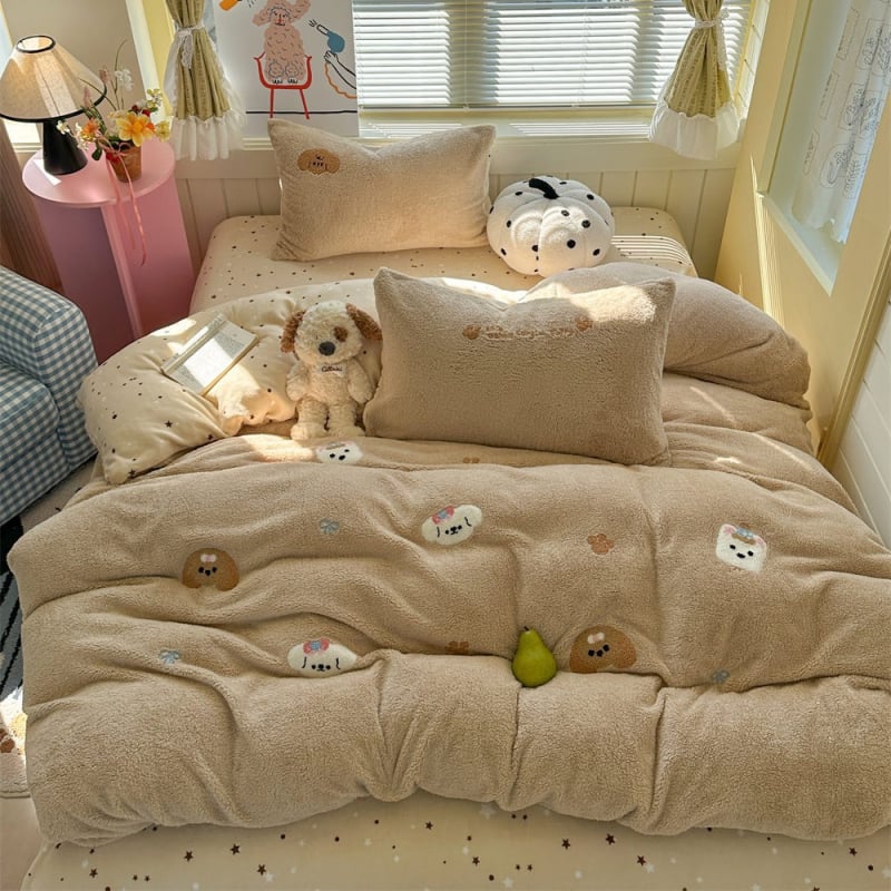 Set de pat din catifea lapte, 4 piese, cu model cartoon animale, 4500–5000 g, iarnă-toamnă, imprimare reactive