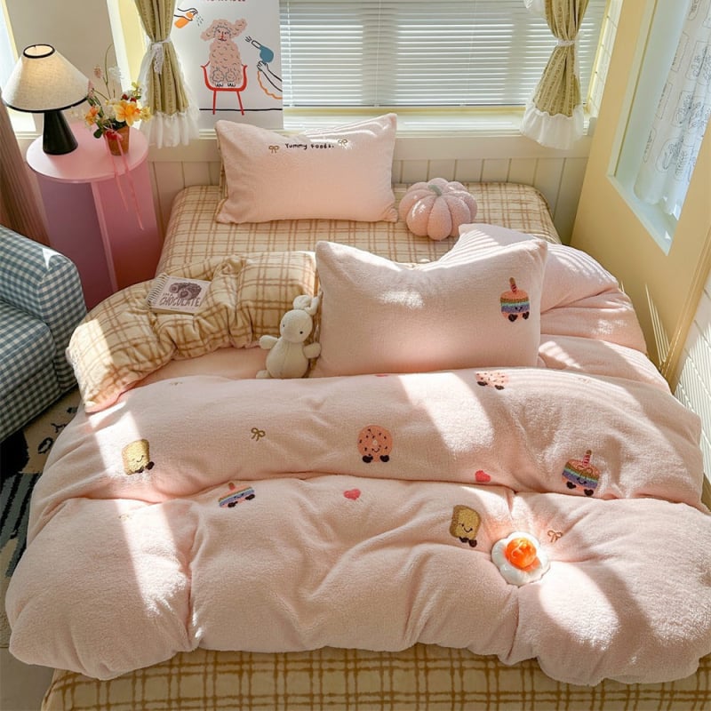 Set de pat din catifea lapte, 4 piese, cu model cartoon animale, 4500–5000 g, iarnă-toamnă, imprimare reactive