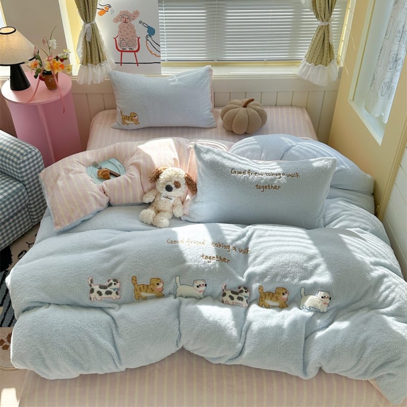 Set de pat din catifea lapte, 4 piese, cu model cartoon animale, 4500–5000 g, iarnă-toamnă, imprimare reactive