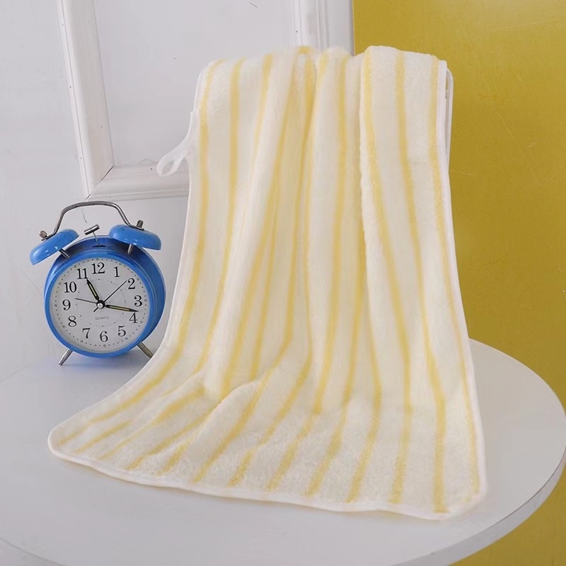 Viis korallfliisi käterätiku komplekt näole ja kätele — imav, kiuduvaba, kiiresti kuivavad, 70 g