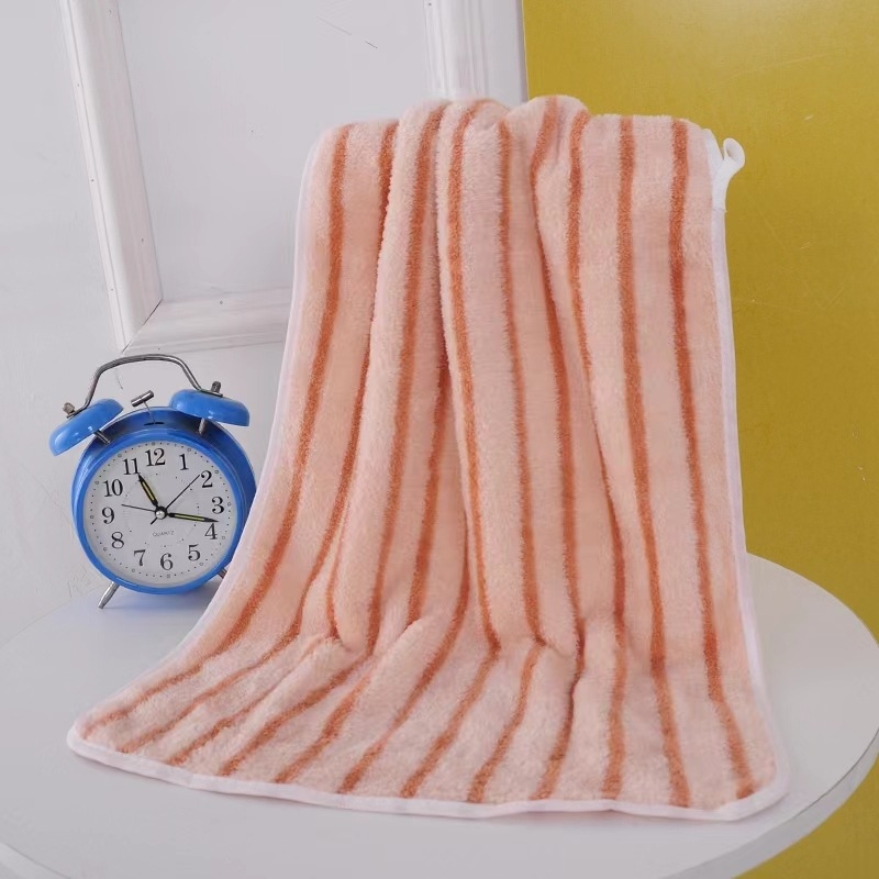 Viis korallfliisi käterätiku komplekt näole ja kätele — imav, kiuduvaba, kiiresti kuivavad, 70 g