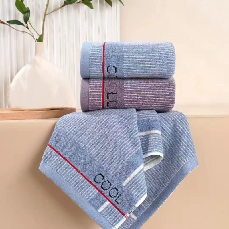 Dumeier Prosop din bumbac Jacquard, 120–140 g, 32 fire pe o parte, 16 fire pe cealaltă