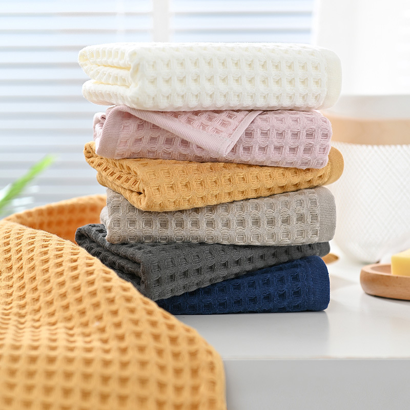 Pamukani kupaoni ručnik klase A s uzorkom waffles honeycomb, 32s vlakna, jacquard/obična tkanina, težina 50–80 g, prilagodljiv