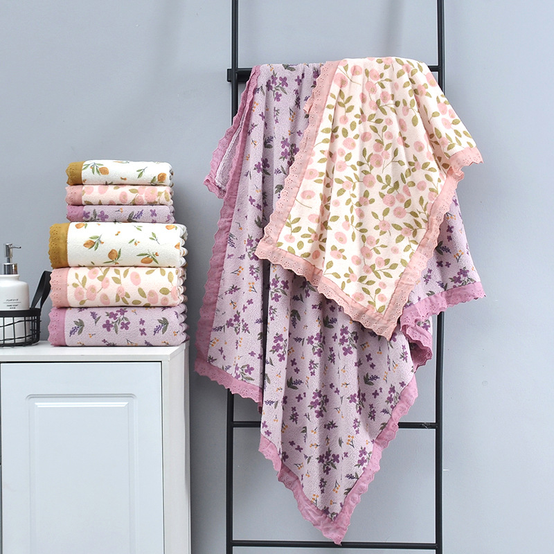 Prosop de baie din fleece coral cu imprimeu floral, 260 g/m², 8 fire, țesătură simplă