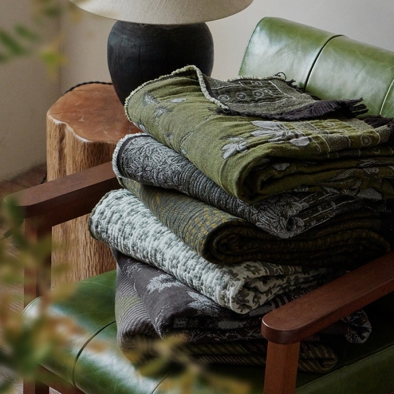 Pamuk džakard deka za bacanje – uzorak biljaka i cvijeća, lagane težine ispod 300 g, deka od niti