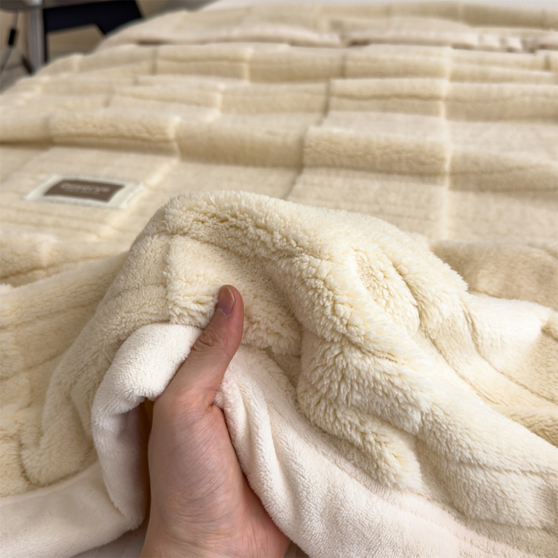 Nova jacquard deka visoke gramature, dvostruka strana, debela, topla i udobna za opuštanje