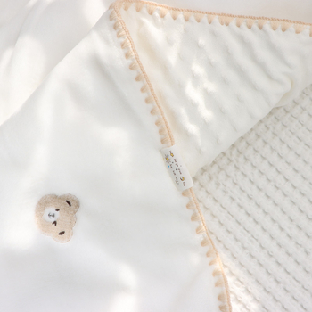 Pătură Velvet lapte, fibre poliester, 1000–1500 g, patru anotimpuri, model 20799288158