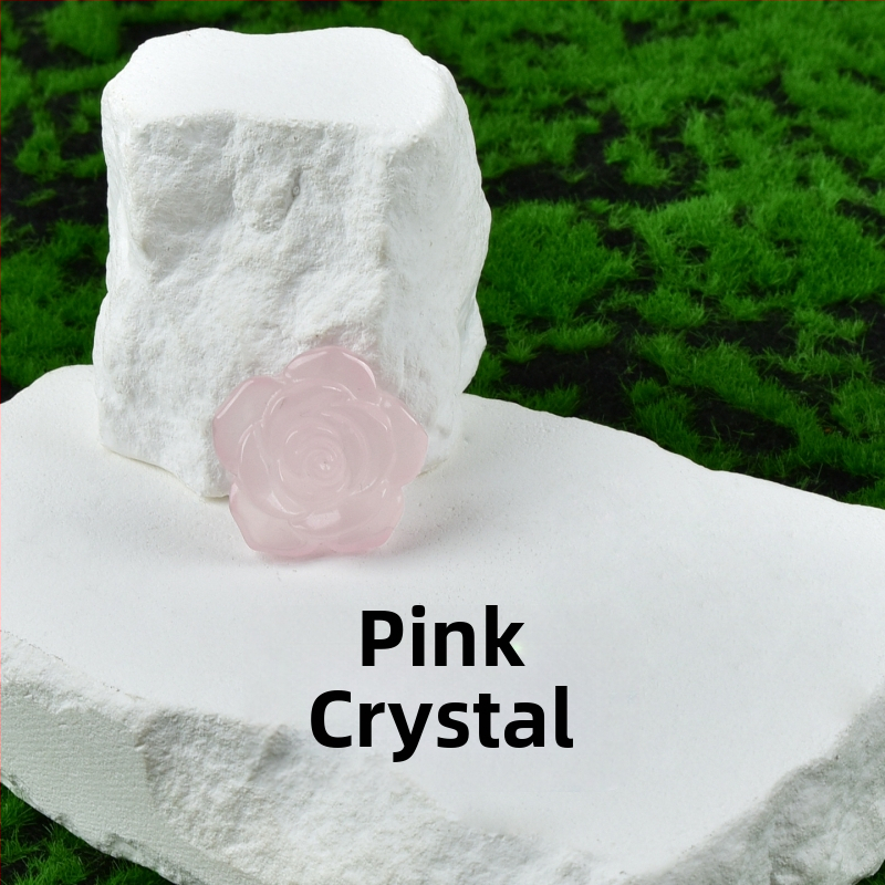 Krištolo neapdirbtas akmuo – rožės graviruota skulptūra, šiuolaikinio minimalistinio stiliaus akmens dekoracijai dovanai