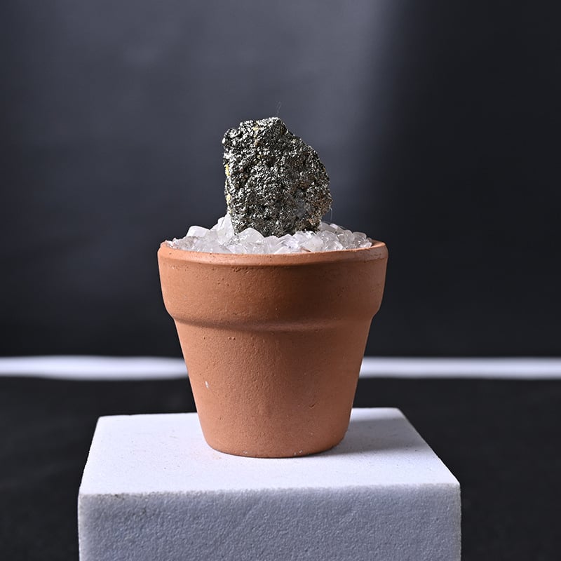 Krištolo medžio stalinis papuošimas su keraminiu vazonu – šiuolaikinis minimalistinis stilius, prekės ženklas Rubbing Crystal