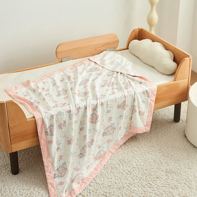 Keturių sluoksnių vaiko pledas, 70% regeneruota celulose (tianzhu pluoštas) + 30% medvilnė, 200–300 g, vasara, INS stilius