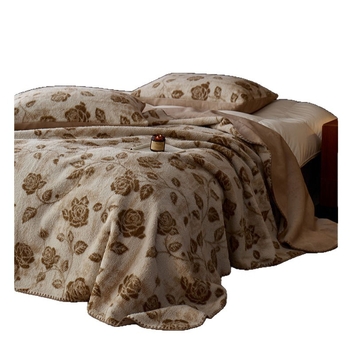 Зимно одеяло от имитационен кашмир с 50% акрилни влакна, реактивно багрене, тегло 0.55–1.0 кг, мотив растения и цветя