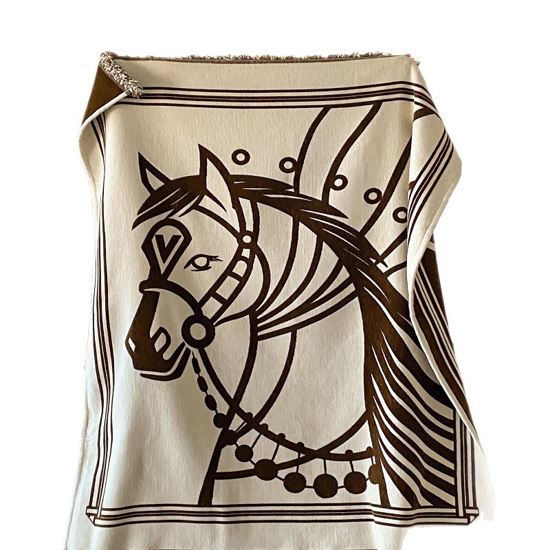 Плетено кадифено одеяло с лек лукс стил (Есен–Зима; 1000–1499 g; Полиестер)