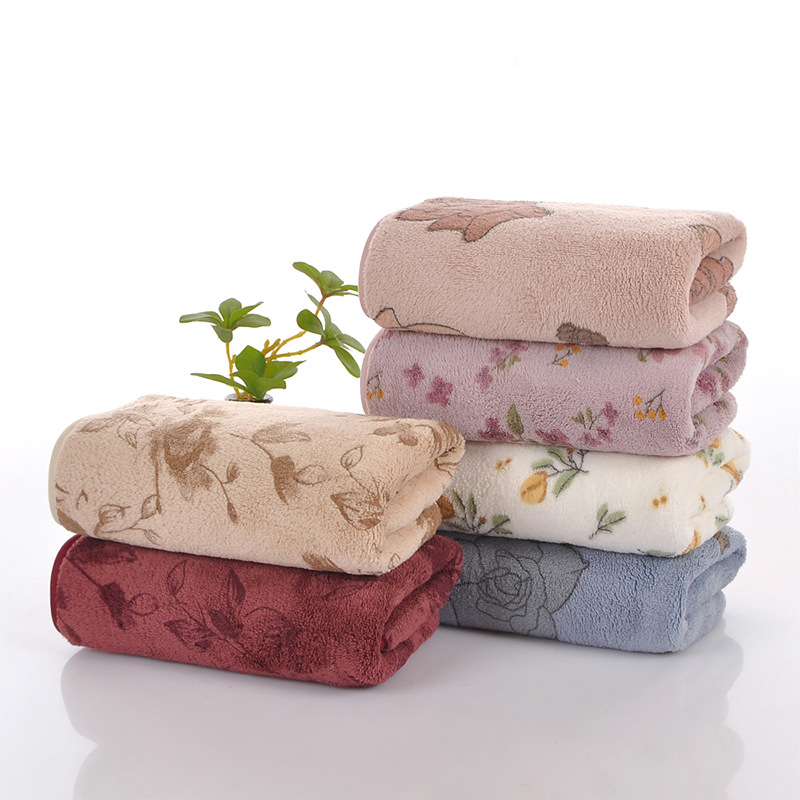 Omax koralni fleece ručnik za lice s floralnim printom, debeli i upijajući, 50–80 g, 100d, tiskano