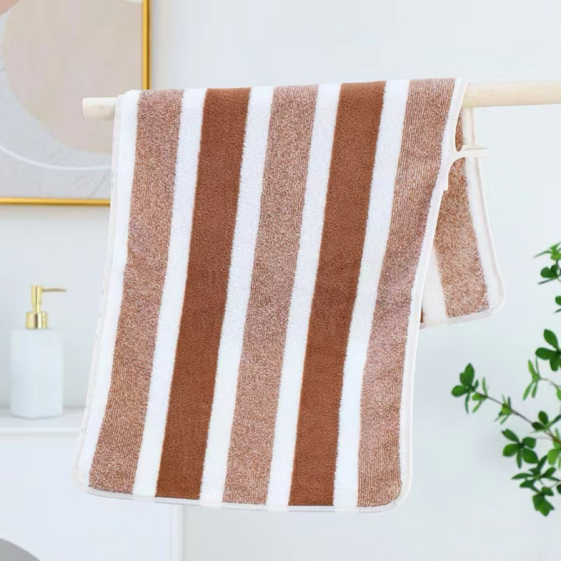 Set prosoape de baie, în dungi, fleece coral, greutate 200-300 g, rezistent la scame